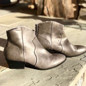 Women’s Gray Booties Size 9